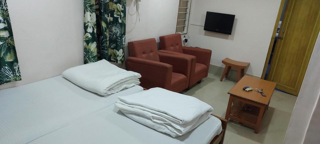 Radhika Resort Bhubaneswar Exterior foto