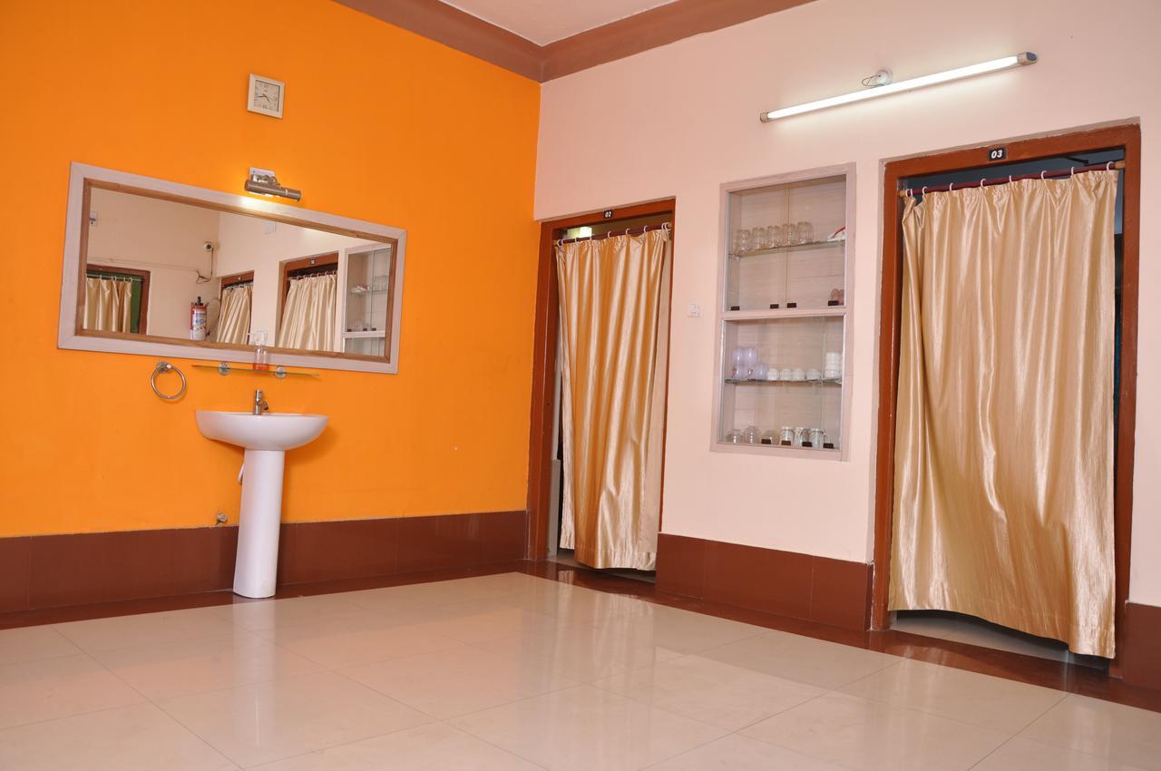 Radhika Resort Bhubaneswar Exterior foto